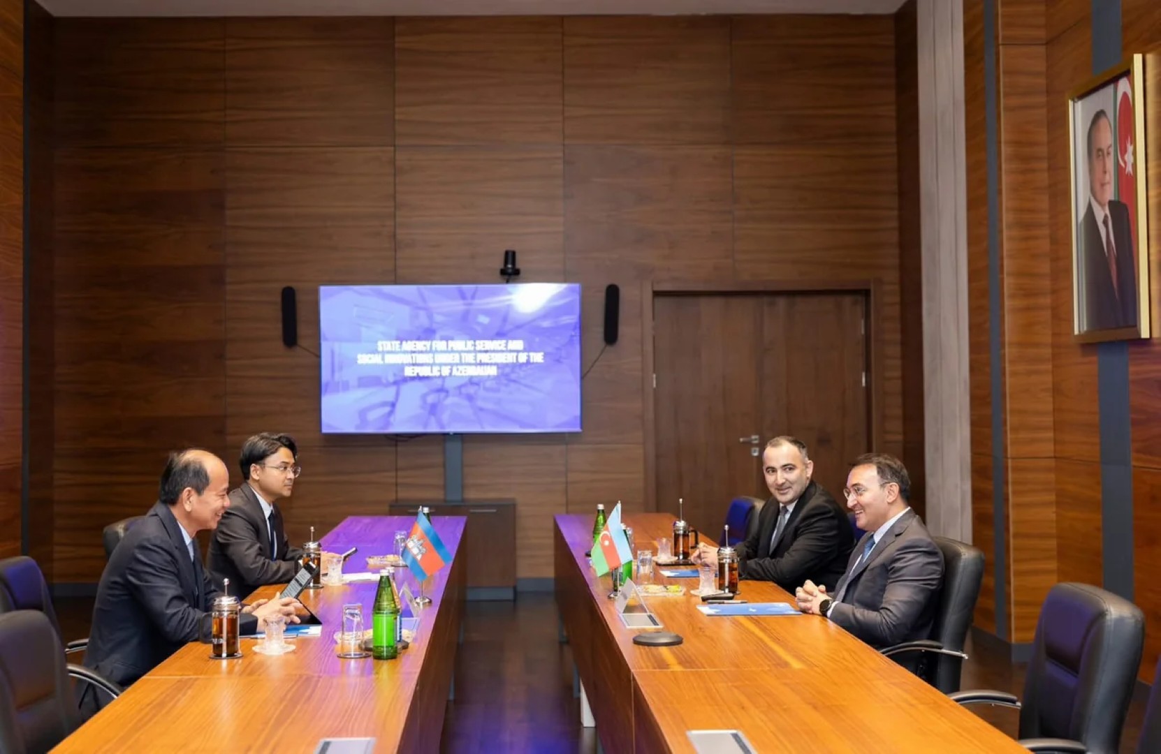 
Ускоряются работы по внедрению модели ASAN xidmət в Камбодже