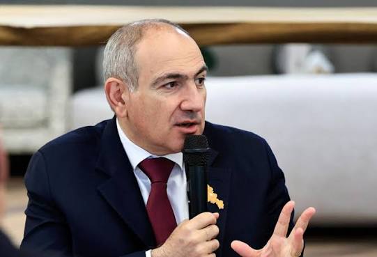 Пашинян обозначил свое видение мира с Азербайджаном