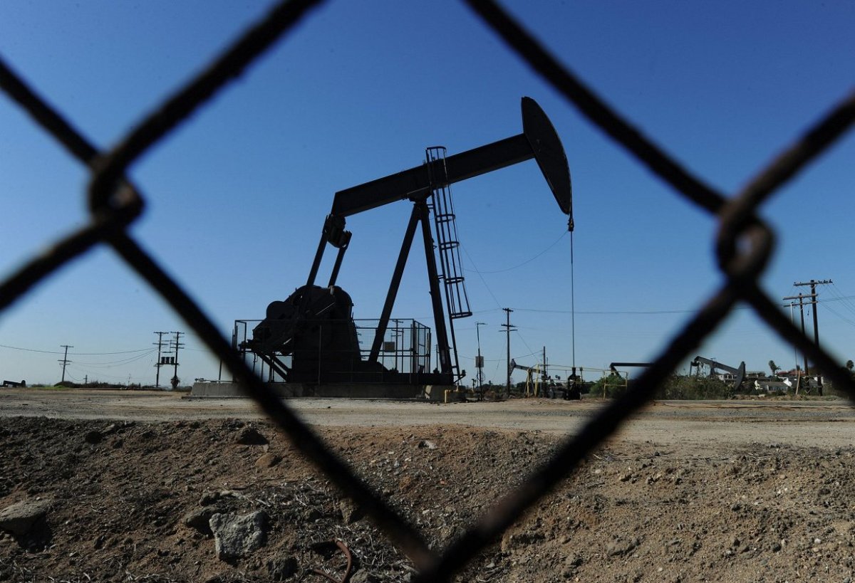 
Нефть снова растет