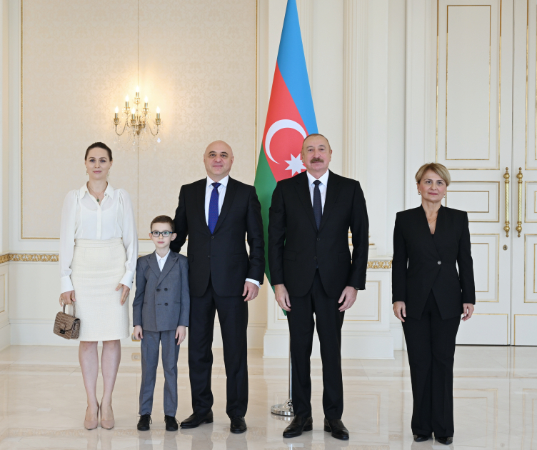 
Президент Ильхам Алиев принял новоназначенного посла Грузии в нашей стране