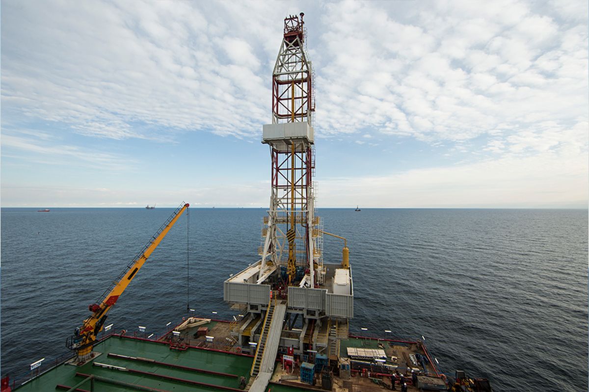
Азербайджанская нефть подешевела
