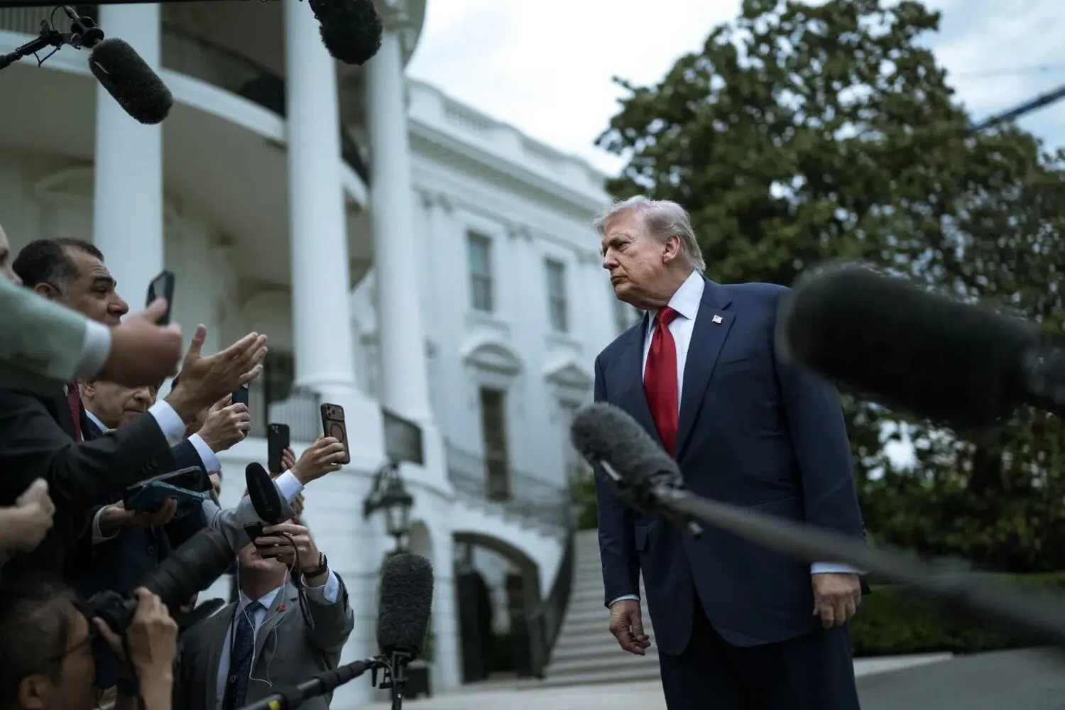 Трамп призвал Киев к миру на фоне усталости Запада
