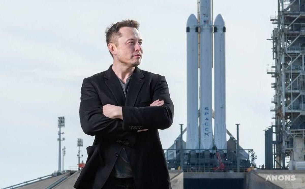 Маск допустил объединение SpaceX и Tesla