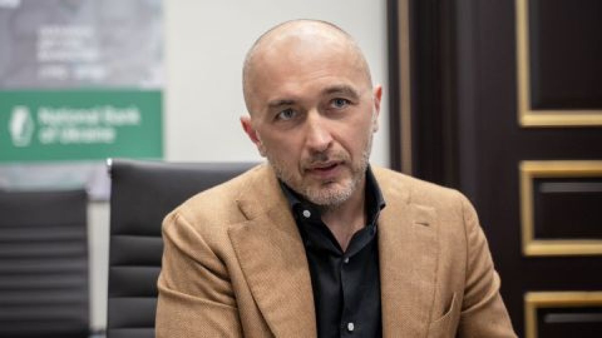Глава Нацбанка Украины подал в отставку после обысков