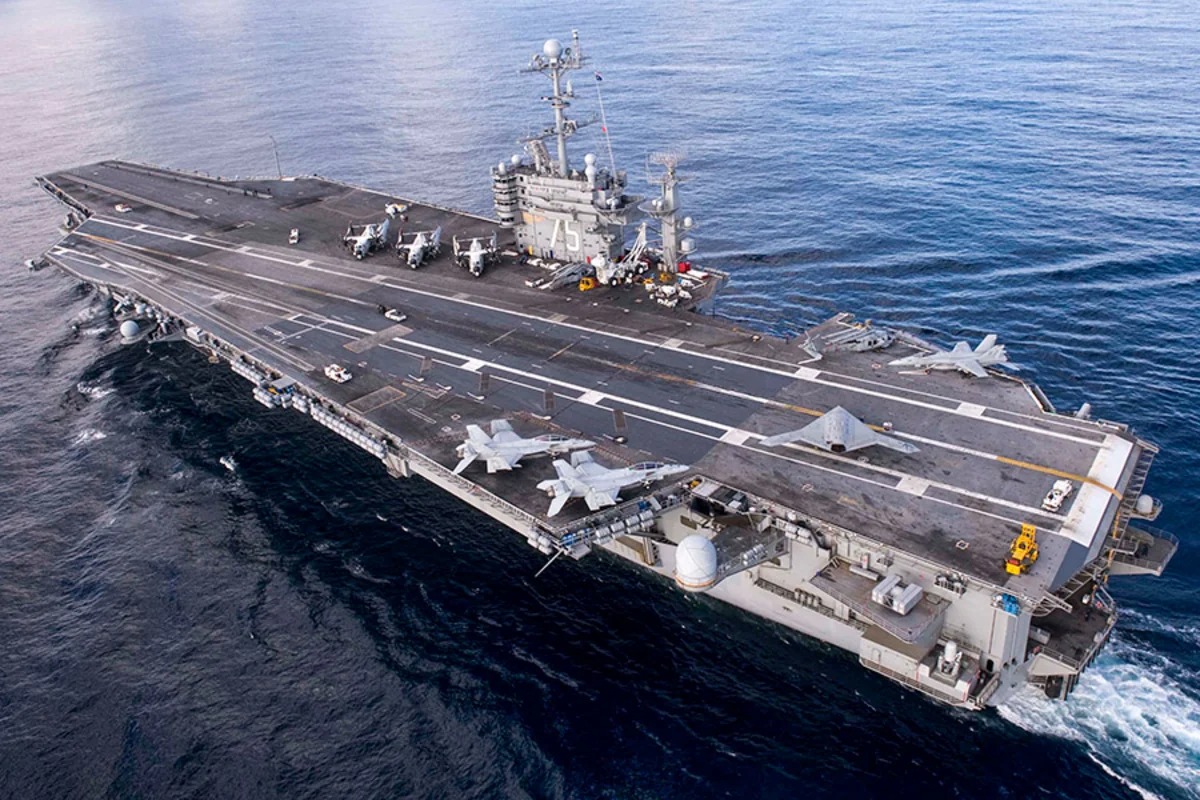 WSJ: США могут усилить военно-морскую группировку на Ближнем Востоке