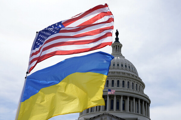 Politico: в Европе не верят, что победа демократов в Конгрессе США спасет Украину