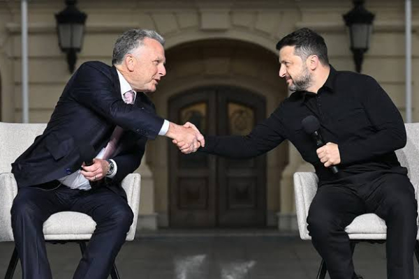 Зеленский ожидает доклада Уиткоффа перед возможными переговорами по Украине

