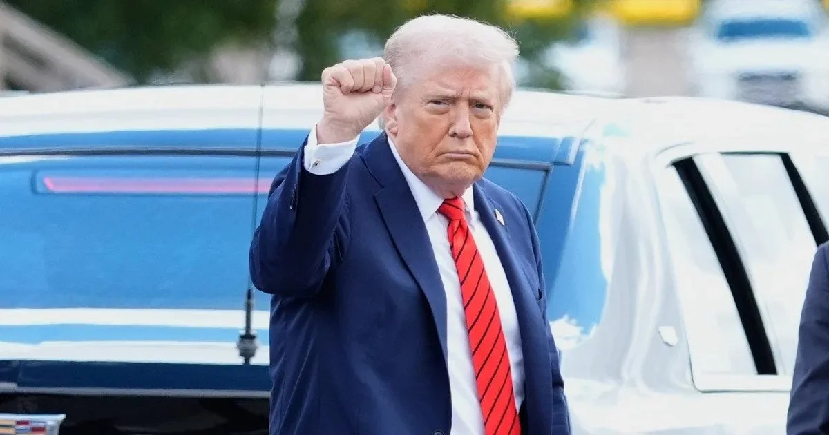 Трамп вновь заговорил о третьем президентском сроке
