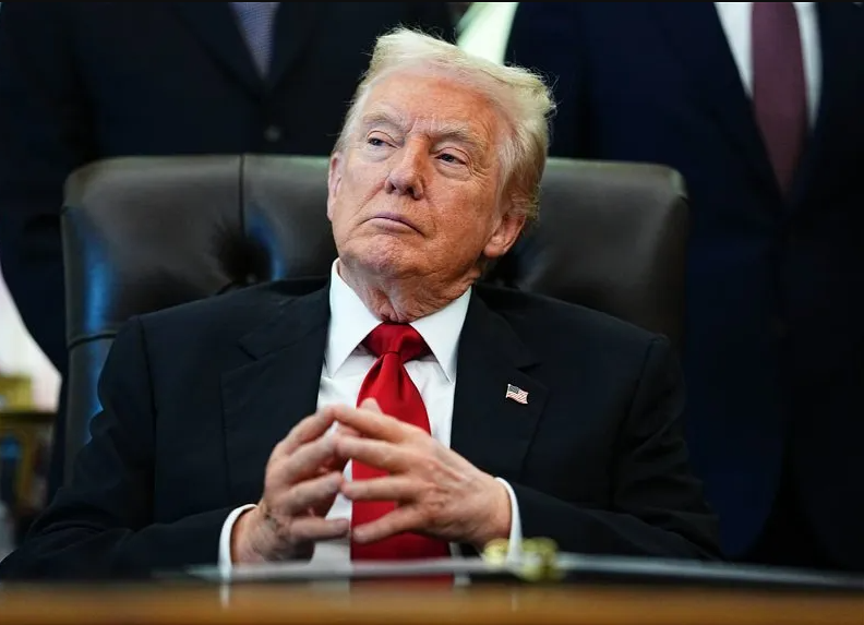 Трамп: Мы бы могли, если бы хотели, забрать всю нефть Ирана