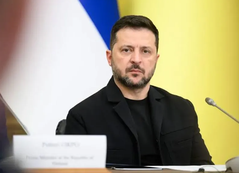 Зеленский назвал место и сроки трёхсторонней встречи Украины, США и России