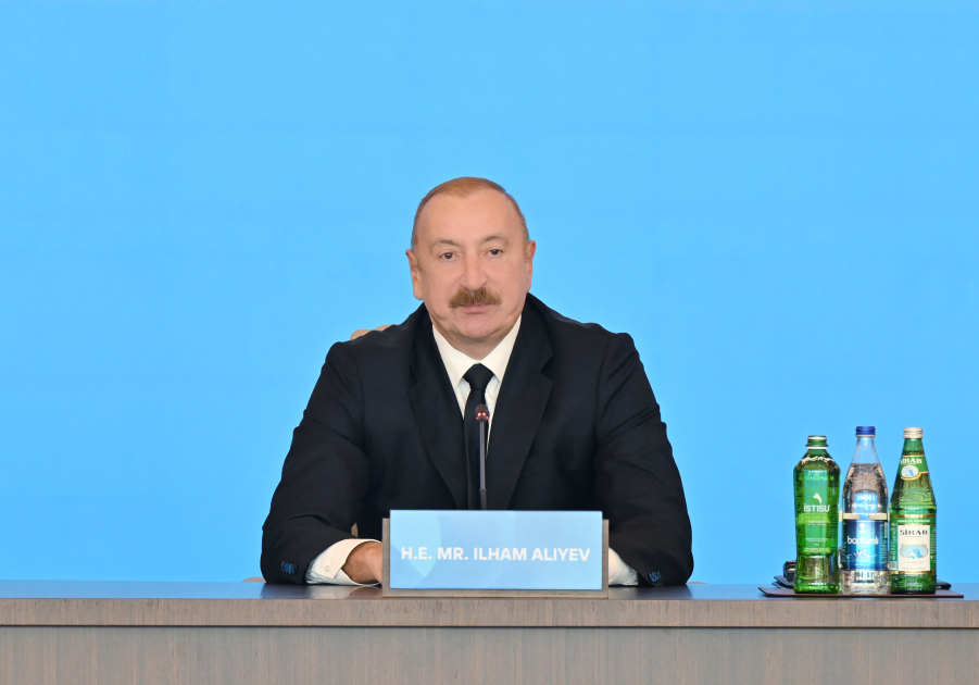 
Президент Ильхам Алиев: Форум по межкультурному диалогу вносит вклад в развитие межкультурных отношений