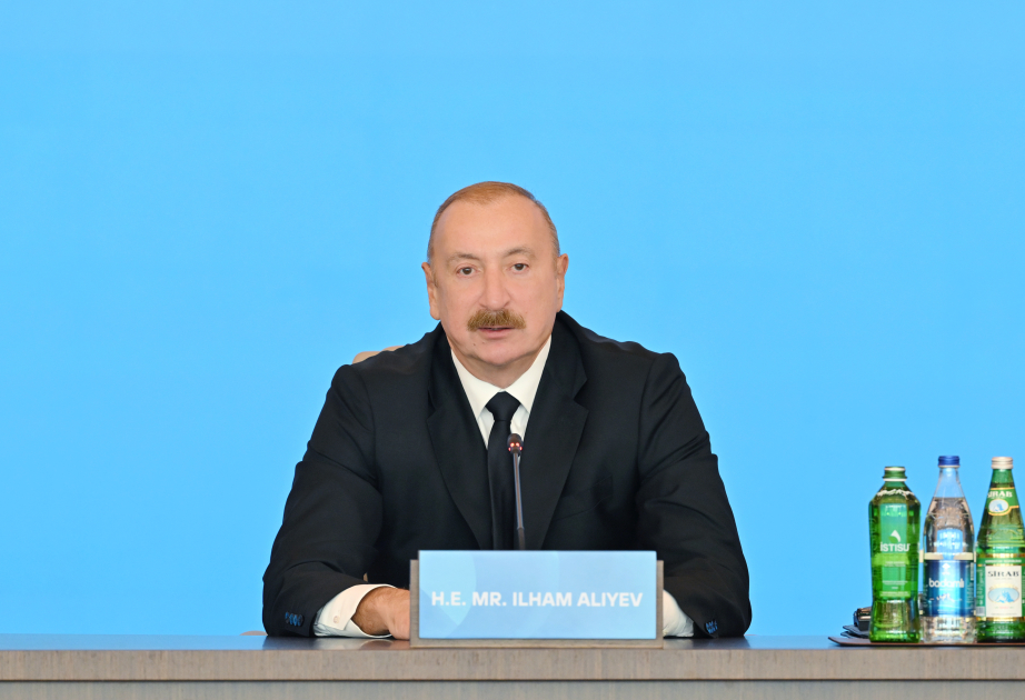 
Президент Ильхам Алиев: Сегодня азербайджанское общество демонстрирует единство по всем вопросам