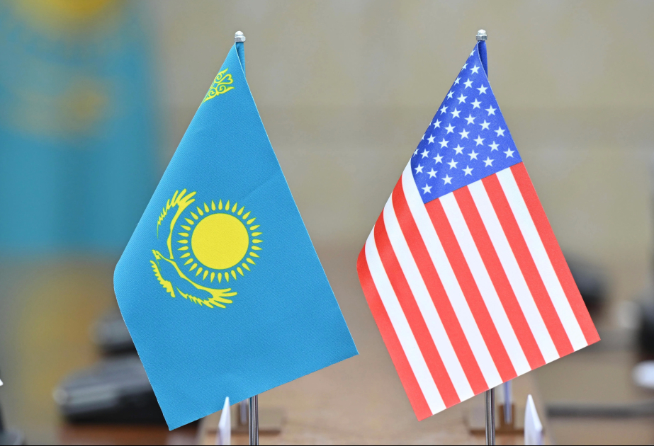 
Казахстан и США обсудили подготовку к открытию прямого авиасообщения